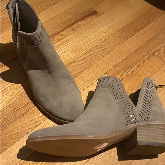 Suede booties - Picture 2 of 4